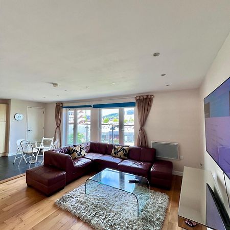 Great City Centre Getaway Apartment 2 Bed Near The Beach And Shopping Area Swansea Eksteriør bilde