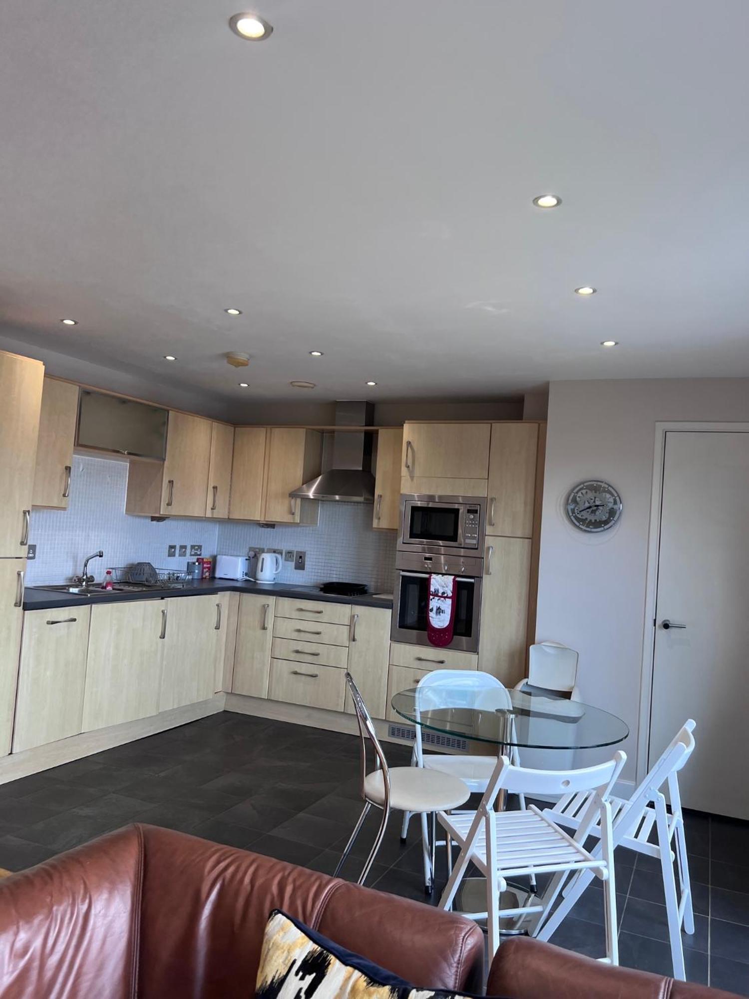 Great City Centre Getaway Apartment 2 Bed Near The Beach And Shopping Area Swansea Eksteriør bilde